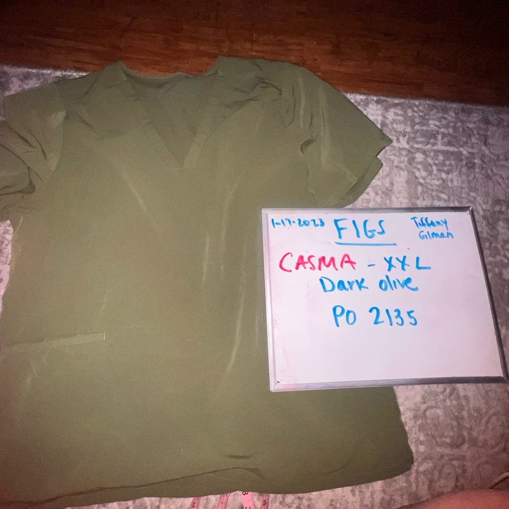 Figs xxl dark olive top